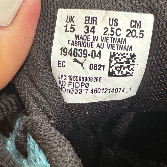 Kids Puma Dreamer Sneakers - Size 2.5Y - Picture 9 of 9